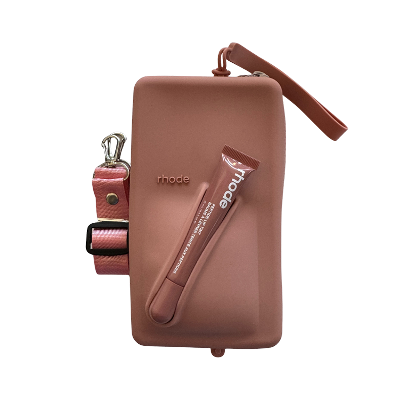 Rhode torbica with lipstick Puder